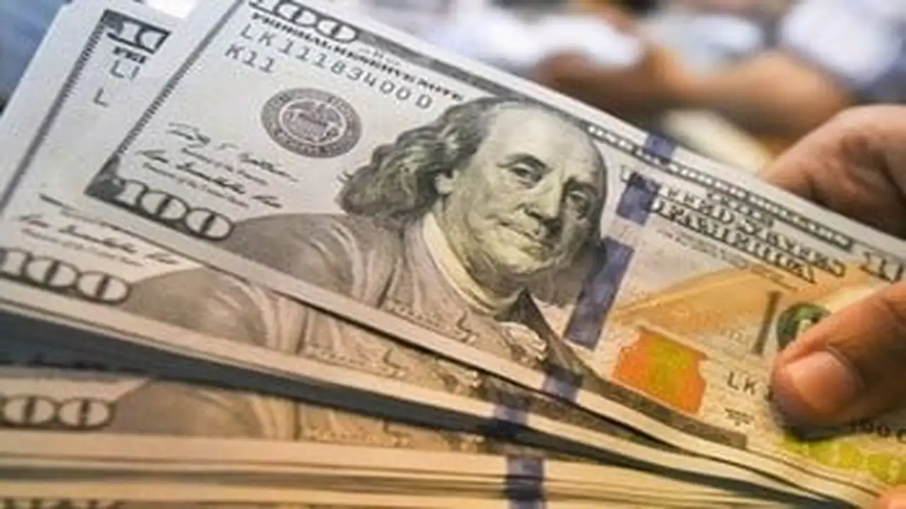 تحركات طفيفة.. تذبذب أسعار صرف الدولار الأمريكي أمام العملات الرئيسية اليوم